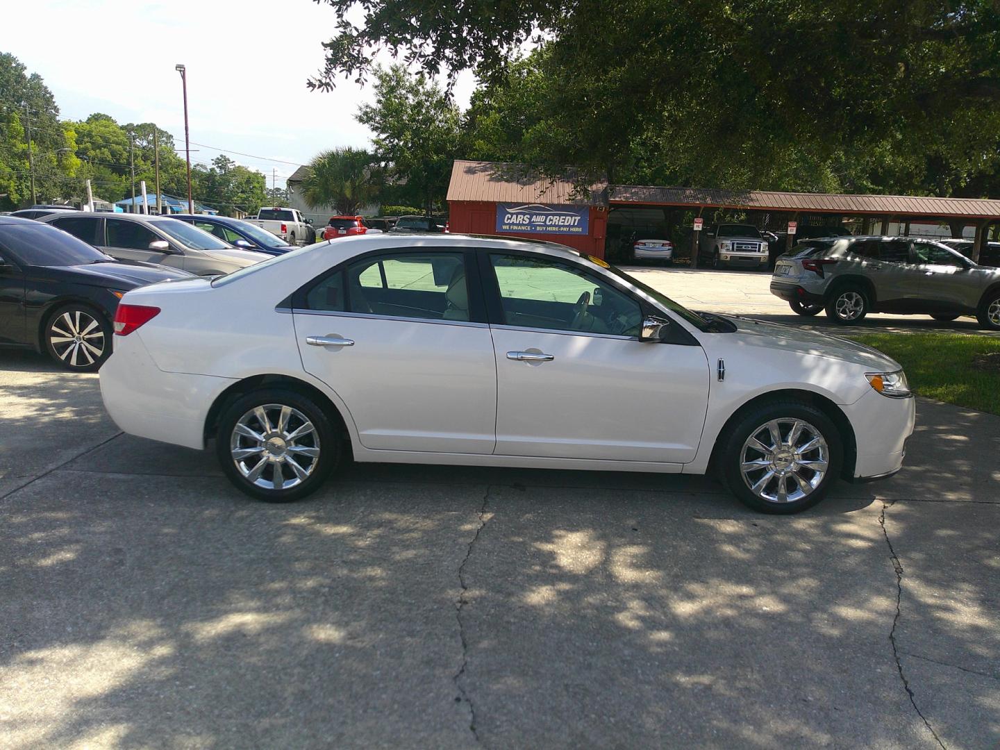 2012 WHITE LINCOLN MKZ BASE (3LNHL2GC0CR) , located at 1200 Cassat Avenue, Jacksonville, FL, 32205, (904) 695-1885, 30.302404, -81.731033 - Photo#4